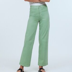 Madewell The Emmett Wide-Leg Crop Pant: Welt
Pocket Edition in Pistachio